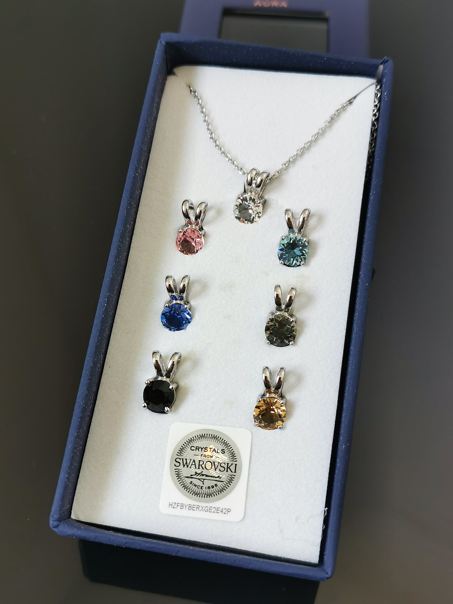 Set of 7 Timeless round Swarovski Crystals pendant necklace set