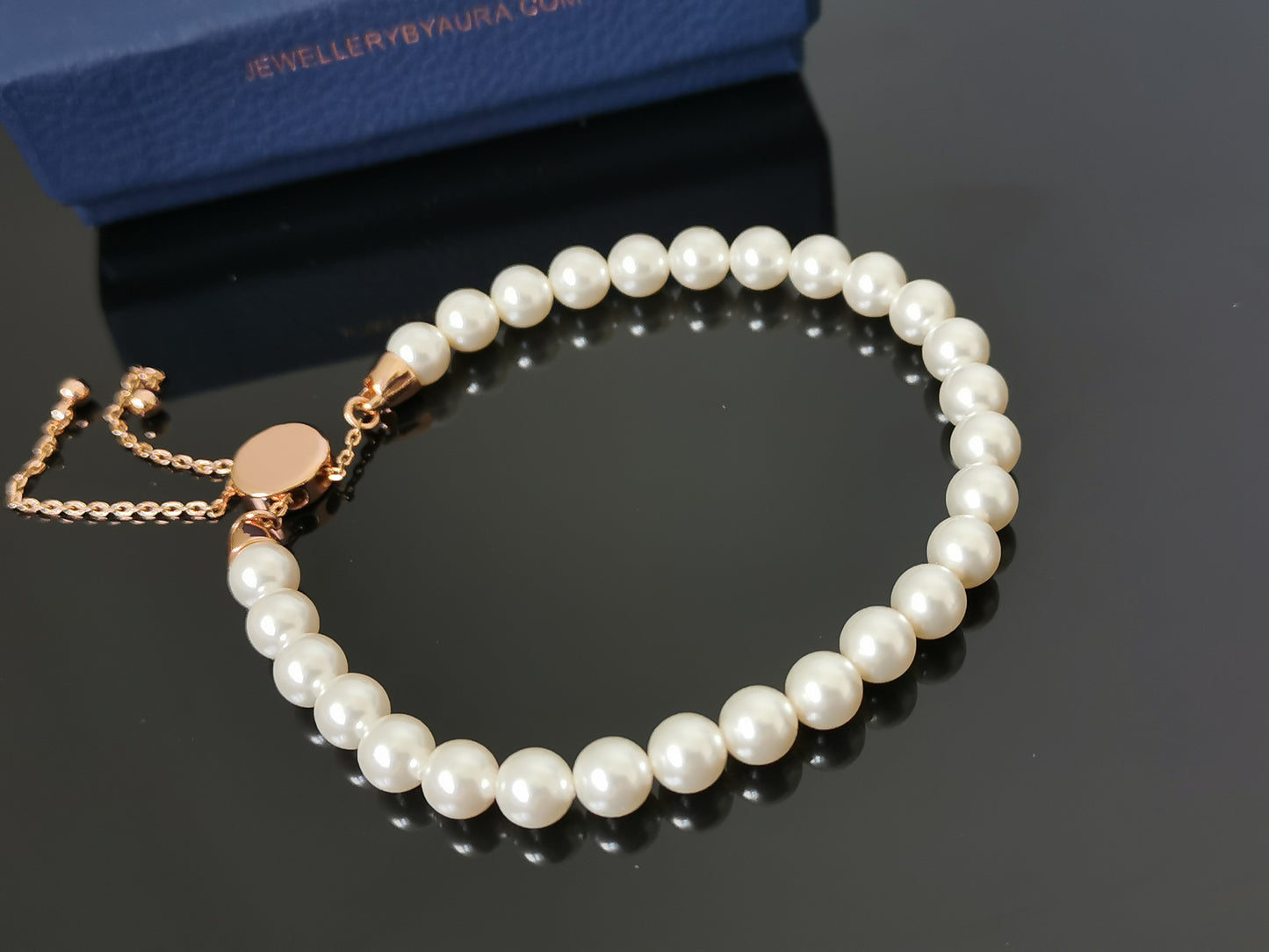 Swarovski Rose & Pearl bond bracelet