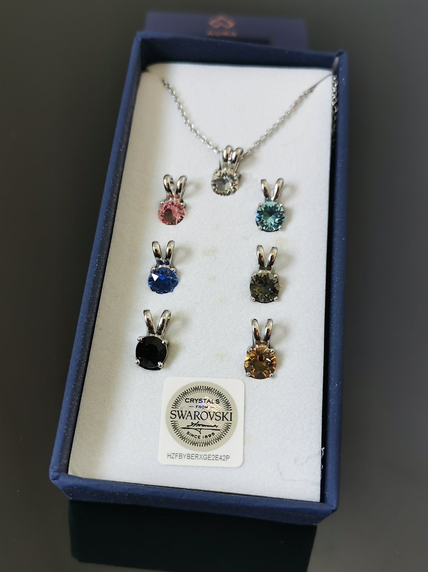 Set of 7 Timeless round Swarovski Crystals pendant necklace set