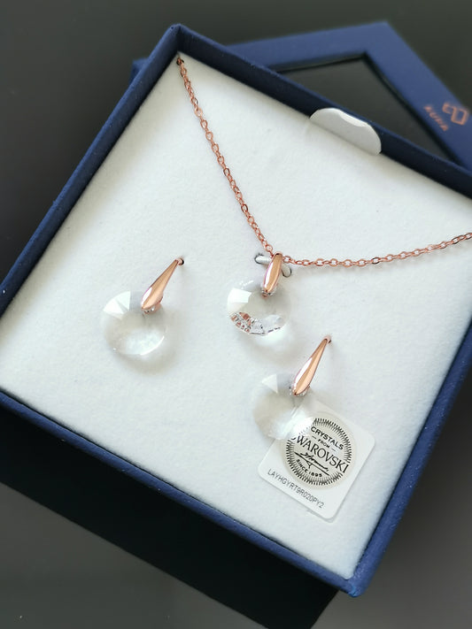 Sparkling set of Necklace and earrings made with Swarovski Crystals